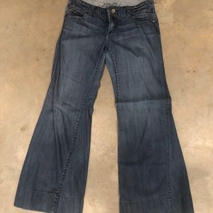Vintage wide leg jeans